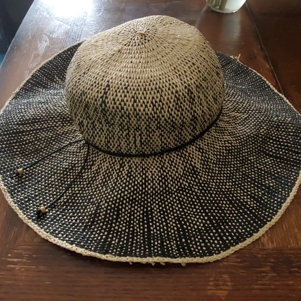 Ladies summer hat